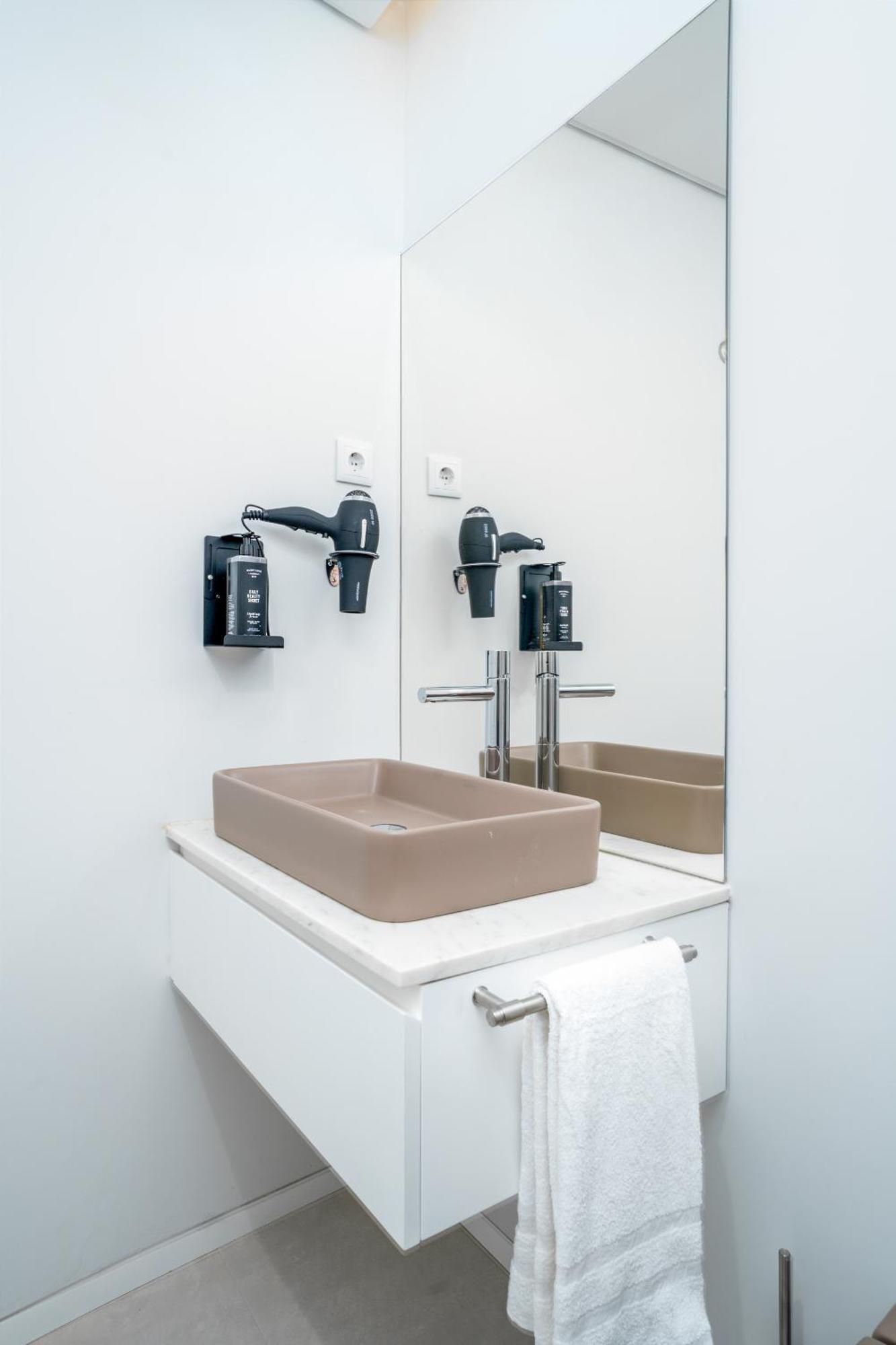 Apartment Limehome Rua De Machede 61 *